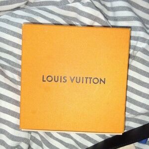 Men’s Louis Vuitton belt size 44